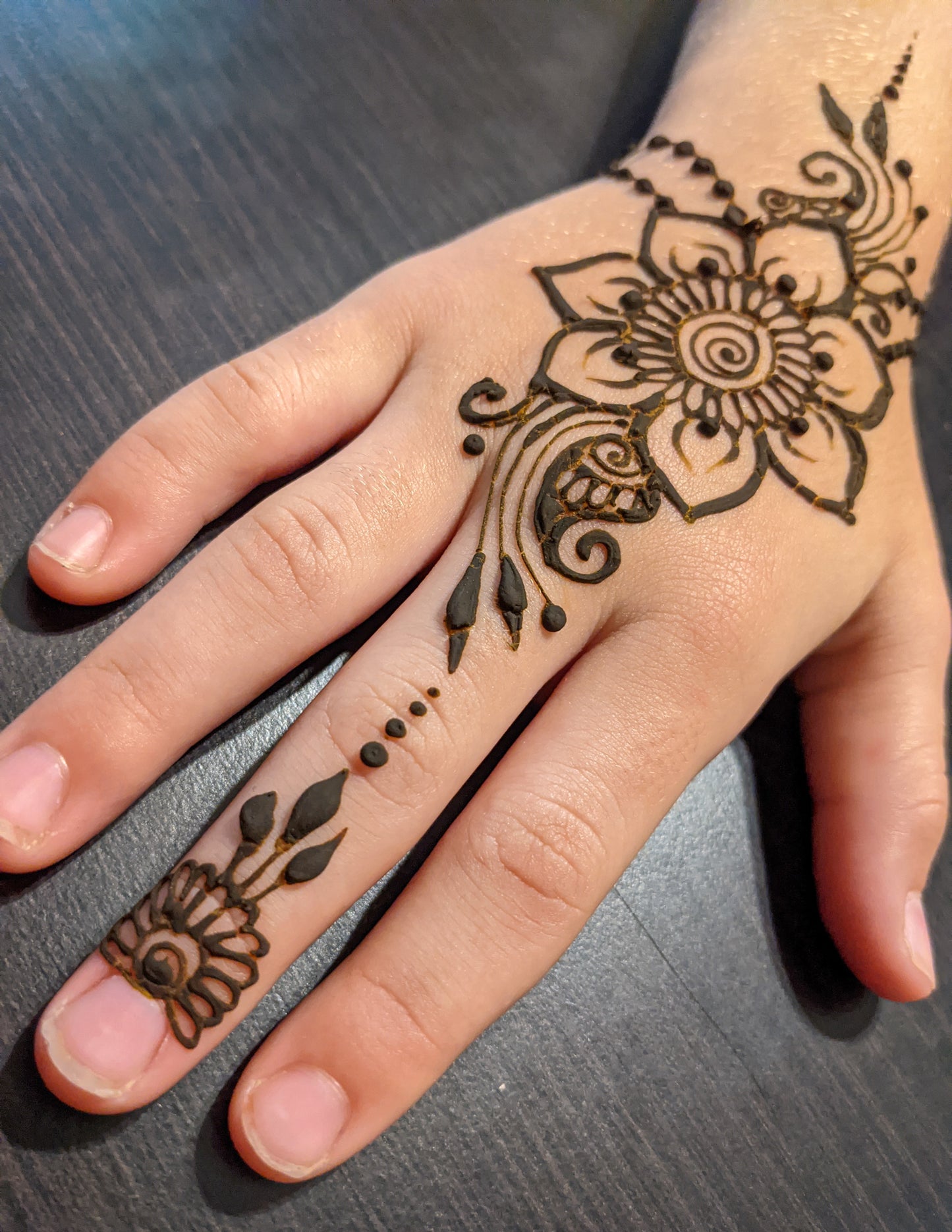 HENNA DESIGN TATTOO - divabeauty