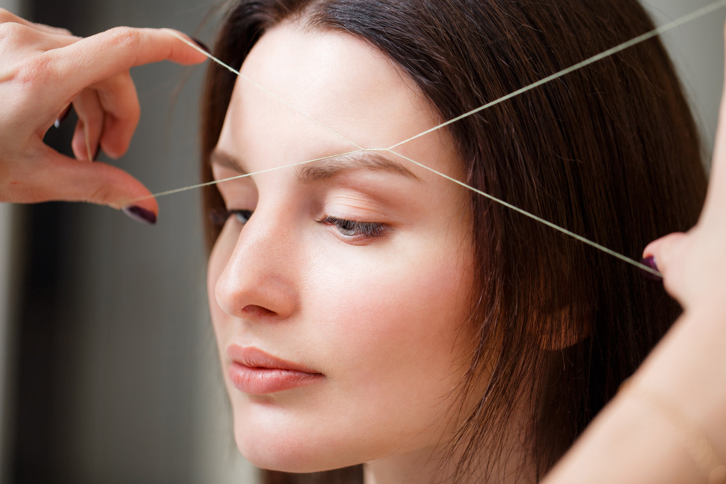 EYEBROW THREADING / WAX  FEMALE